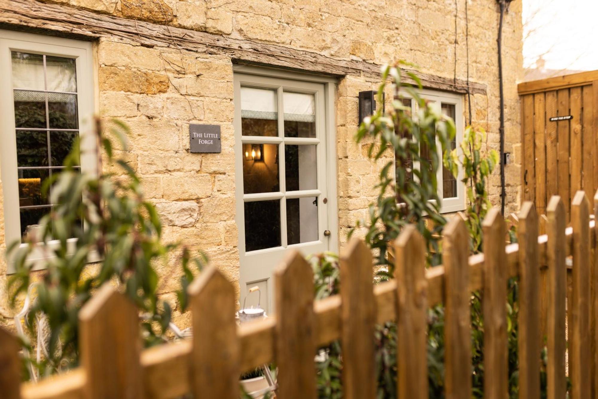 Cotswold Cottage With Hot Tub Bledington Esterno foto